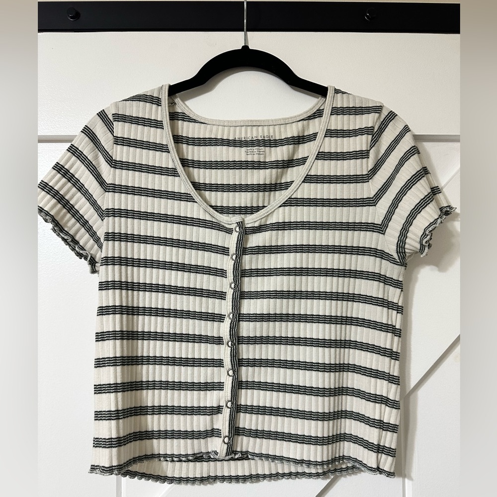 American Eagle black and white striped top size medium